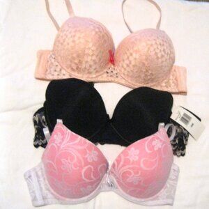 Push Up Bras Padded Lot of 3 Size 36B Lace, adjustible straps, Sexy New